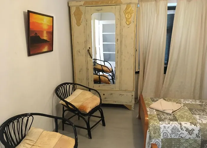 Toula\'s house 2